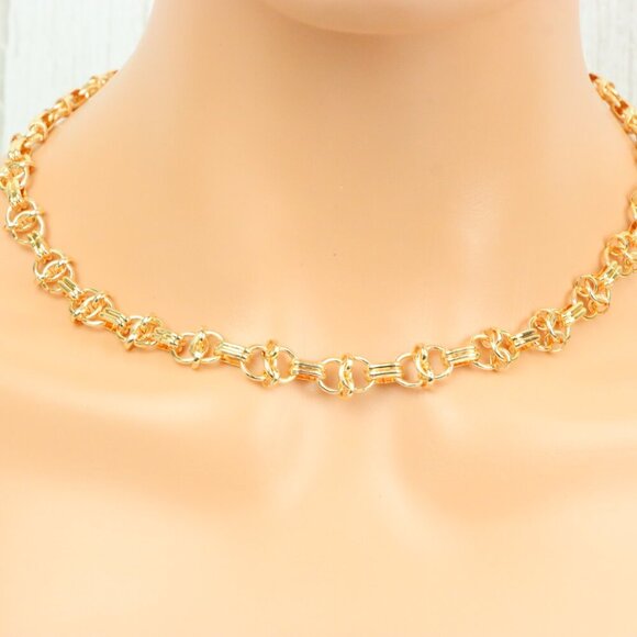 "Minimalist & Elegant Necklace Chain – Perfect for Women & Girls | UNVRC1657 - Picture 8 of 10